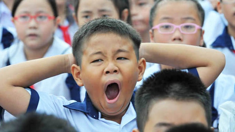 Vietnamese parents oppose early school hours