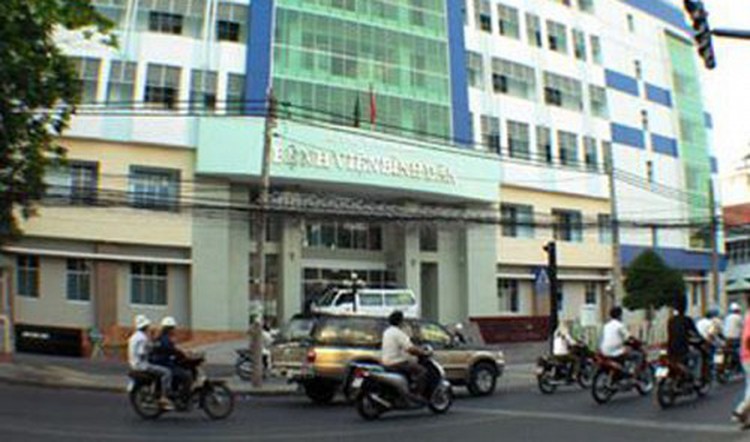 Two hospitals violate regulations, suffer great losses