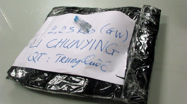 Chinese woman caught with 2.2 kg of drugs at airport