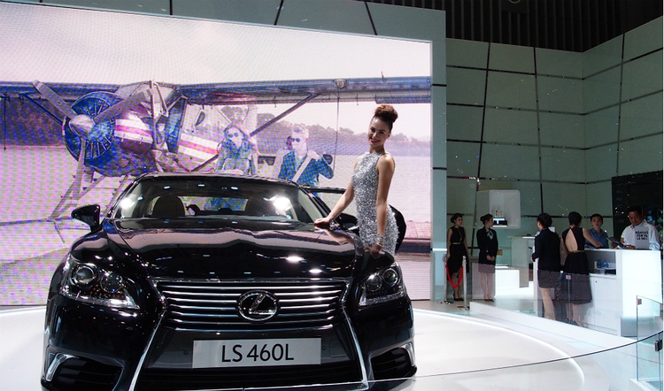 A stroll round Vietnam’s biggest automobile exhibition