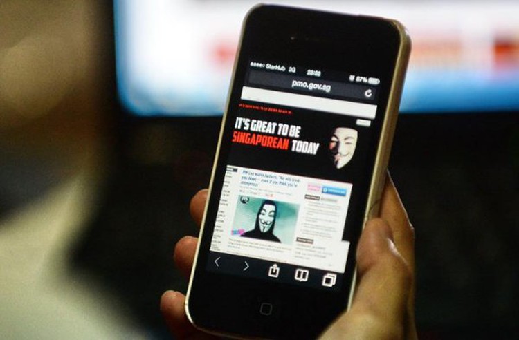 Singapore PM's website hacked by Anonymous