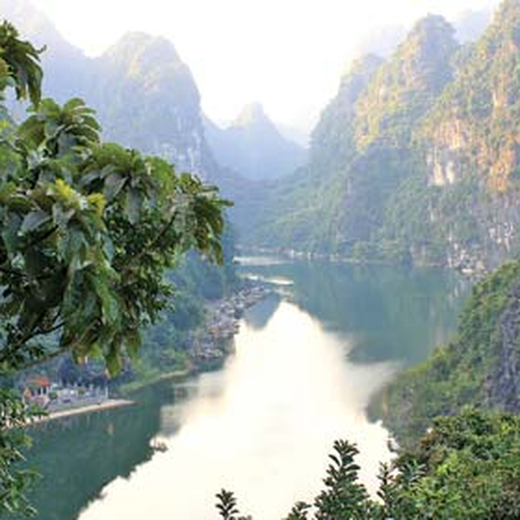 Trang An’s application for UNESCO recognition clashes with cement plants