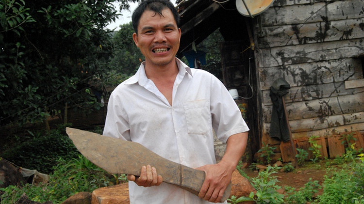 The farmer who collects antiques