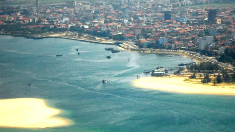 Quang Binh to launch helicopter tours