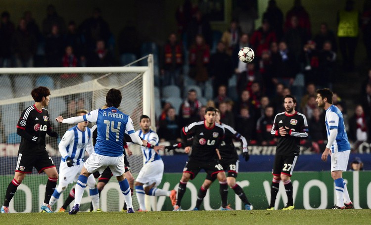Ronaldo sets record, Leverkusen, Olympiakos into last 16