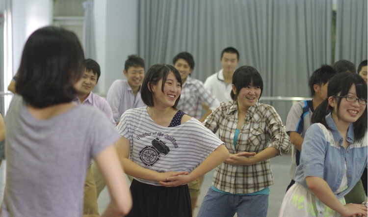 900 Fukuoka students conclude exchange program to Vietnam
