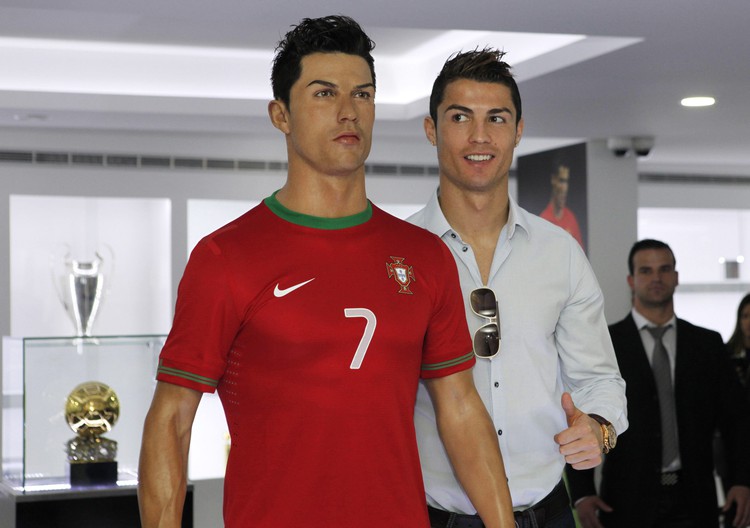 Ronaldo museum opens with space for another 'Ballon d'Or'