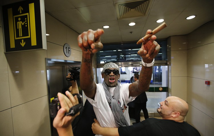 Dennis Rodman back to N.Korea despite political tension