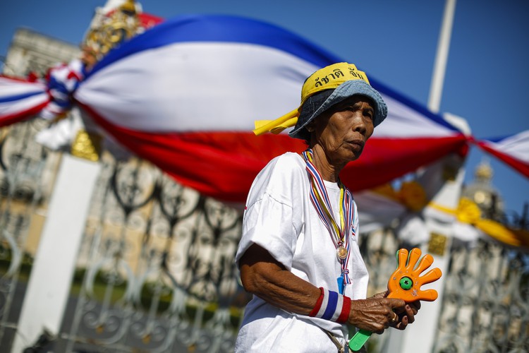 Main Thai opposition party divided over running in election