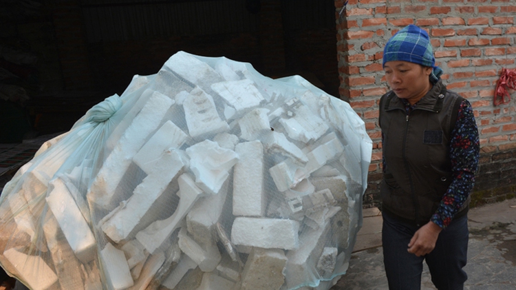The scrap dealer who gave back gold worth $19,100