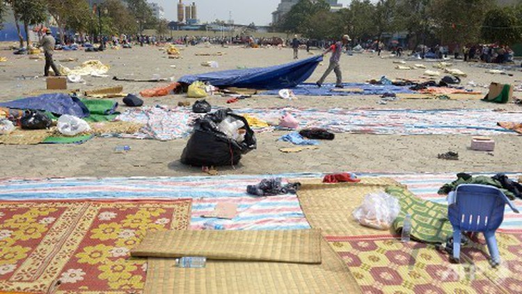 Cambodia riot police break up fresh rally