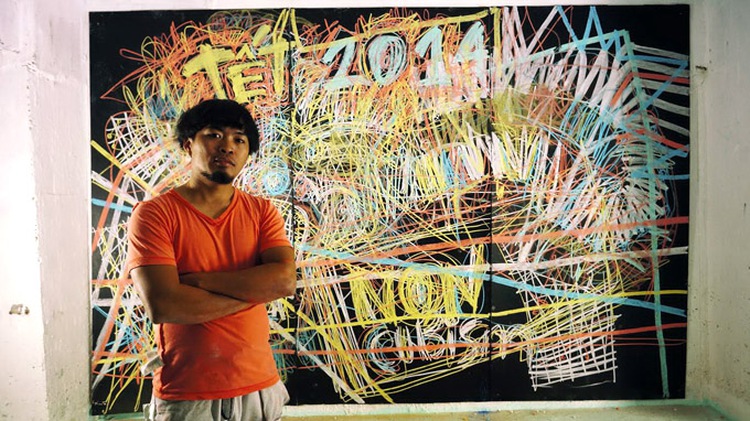 Non-cubism chalk painting exhibit running in HCMC