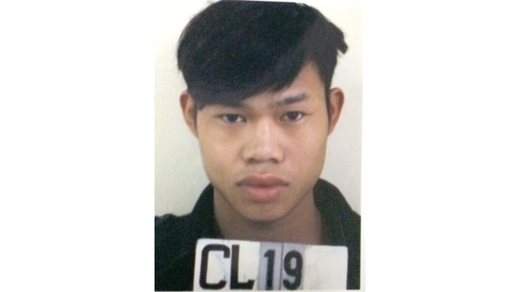 Youngster robs Iphone, sells it on Facebook