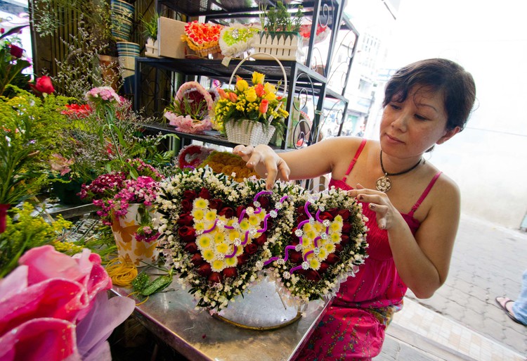 Valentine’s Day and Vietnamese love language
