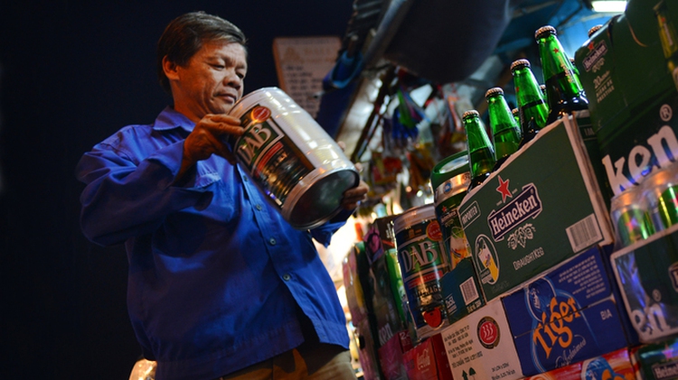 Imported beer selling well in Vietnam despite high prices