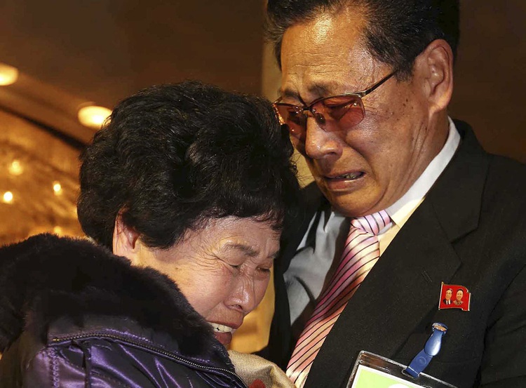 South Korea proposes regular family reunions with North