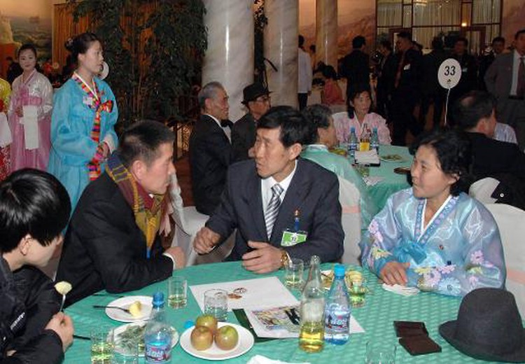 Family reunion underway as S. Korea-US army drill looms