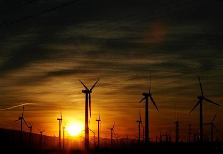 Wind farms can tame hurricanes: scientists