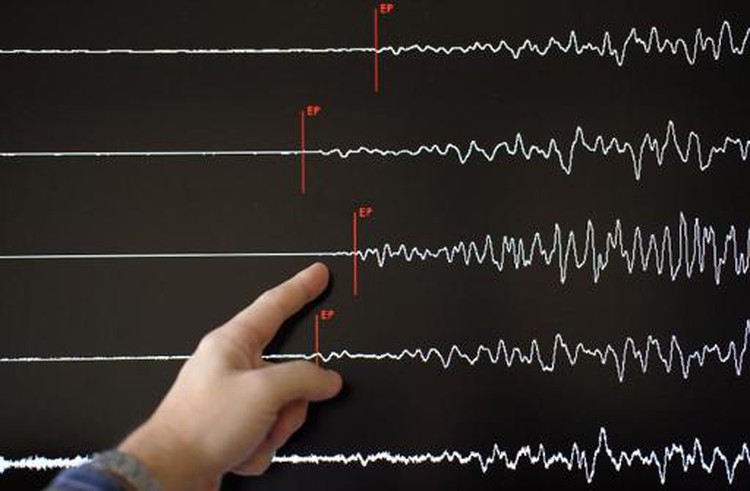 5.6-magnitude quake hits off Taiwan
