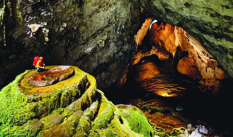 Vietnam’s Son Doong Cave through U.S. photographer’s lens