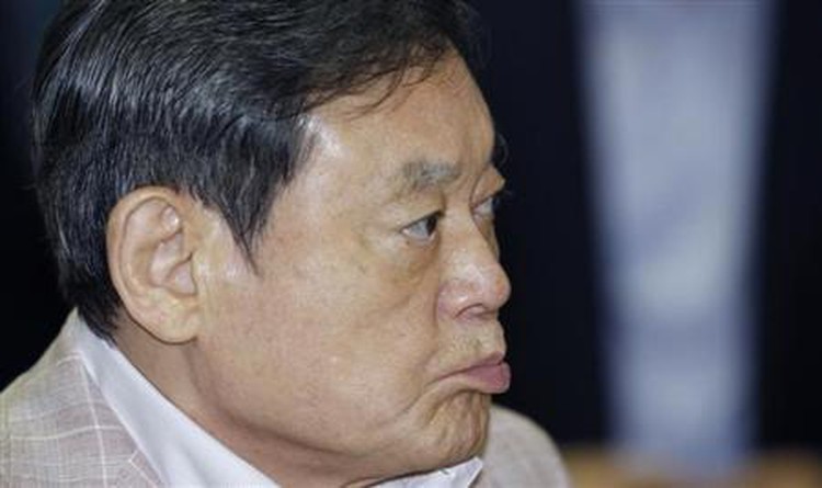 Samsung chairman ordered to appear in Indian court in decade-old dispute