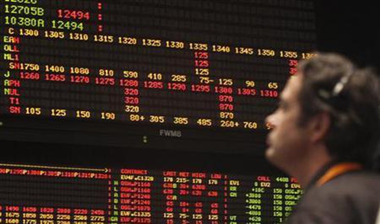 Malaysia seeks to attract Western commodity traders as new hub