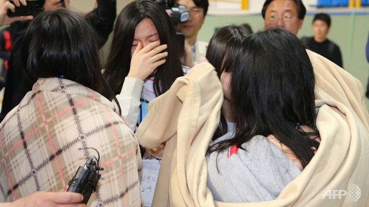 Rescued S. Korean school vice principal in apparent suicide