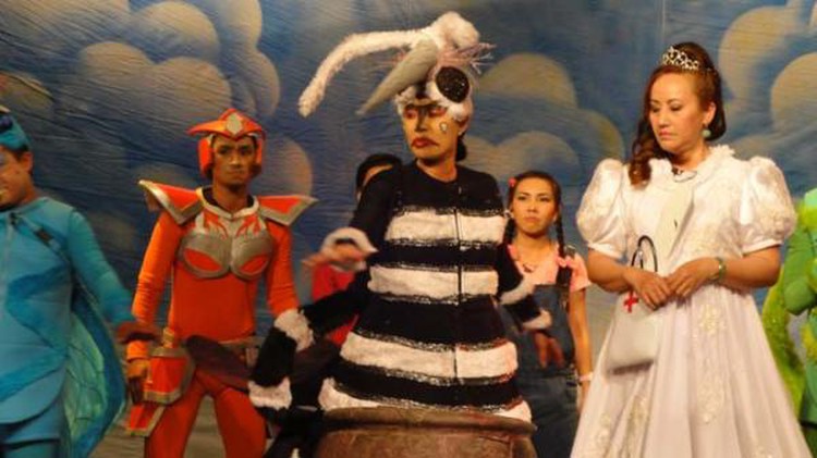 ‘Science theater’s play offers Vietnam kids handy, fun medical knowledge