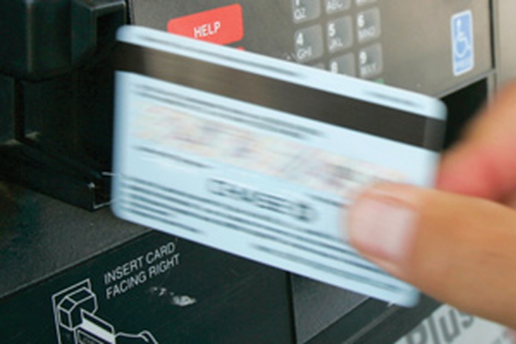 Vietnam police hold Taiwanese for opening ATM accounts used for scams