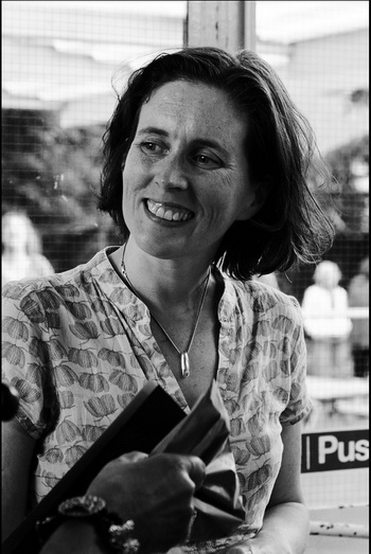British writer holds exchanges in Vietnam