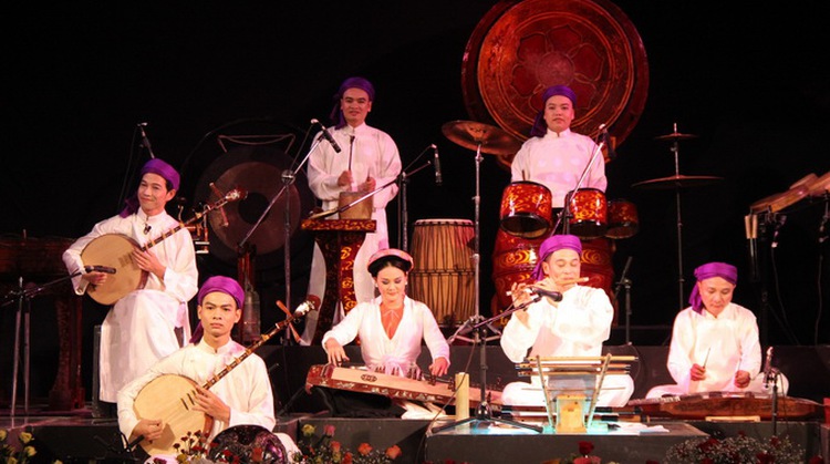Traditional music fest opens in Vietnam