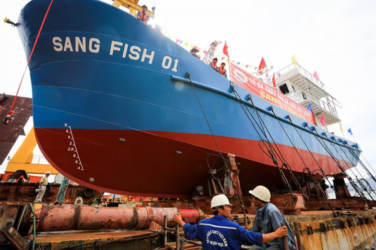 Vietnam launches 2nd steel-clad boat for offshore fishing