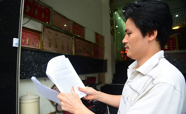 Vietnam man files complaint against $18,800 fine for purportedly buying $100