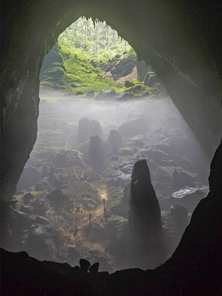 Vietnam's Son Doong Cave captioned 'An Alien World' on famed U.S. site