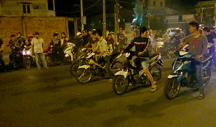Modified motorbikes upgraded for illegal night racing in Vietnam