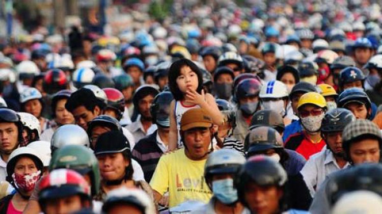 HCMC state agency proposes unusual solutions to restrict private vehicles