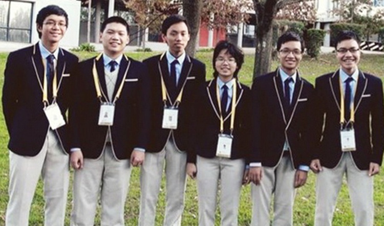 Vietnam wins 3 gold medals at int’l math Olympiad