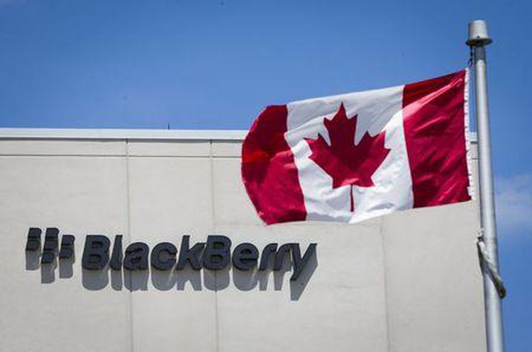 Apple-IBM alliance dents BlackBerry's stock price