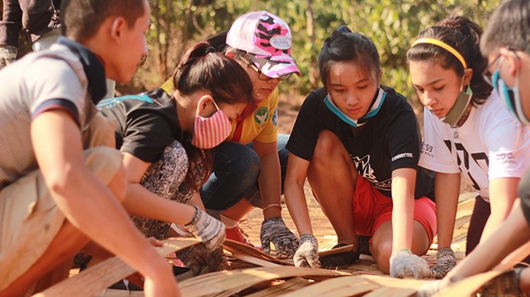 Youth develops community service learning in Vietnam