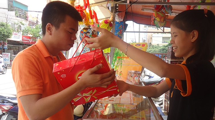 That drumming noise during the mid-autumn festival in Vietnam
