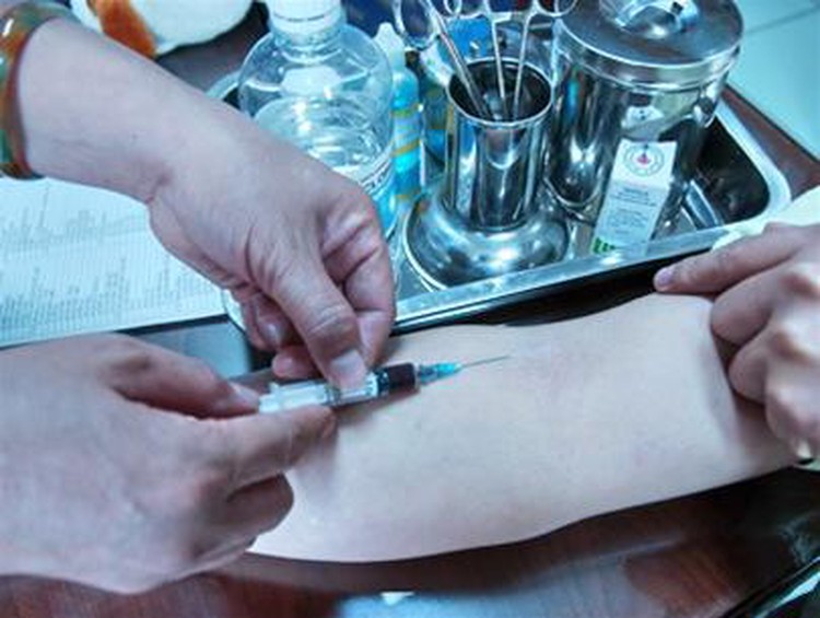 Vietnam authorities reject rumor of HIV risk among students
