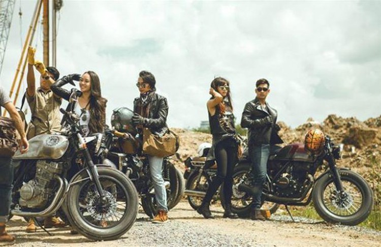 Café Racer bikes a new fad in Vietnam metropolis