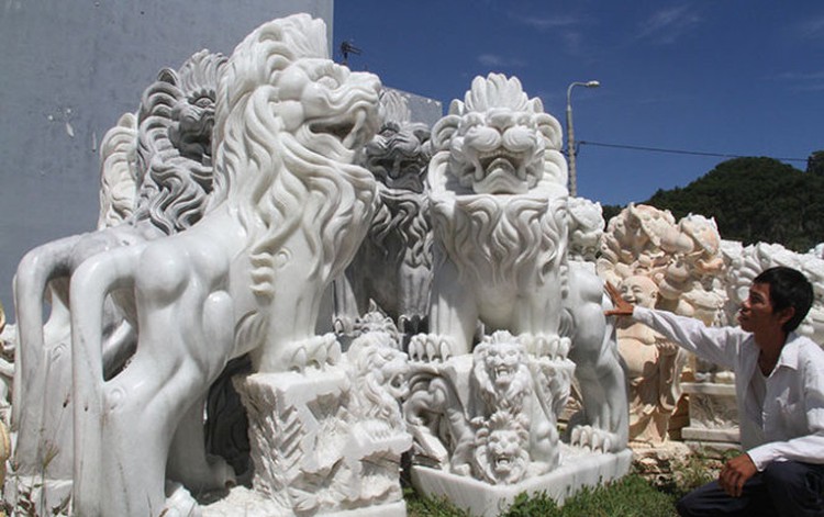 Vietnam craft villages hurt by authorities’ rejection of Chinese-style stone mascots