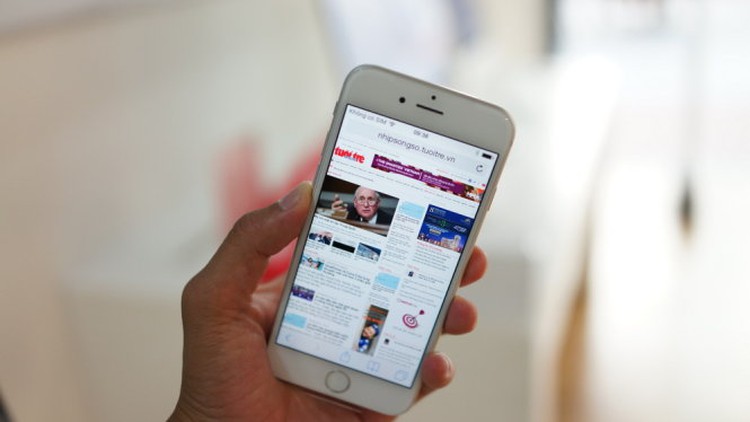 iPhone 6, 6 Plus to be officially available on Friday