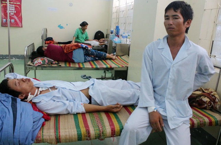 Lightning strikes 3 hydropower plant workers dead in Vietnam