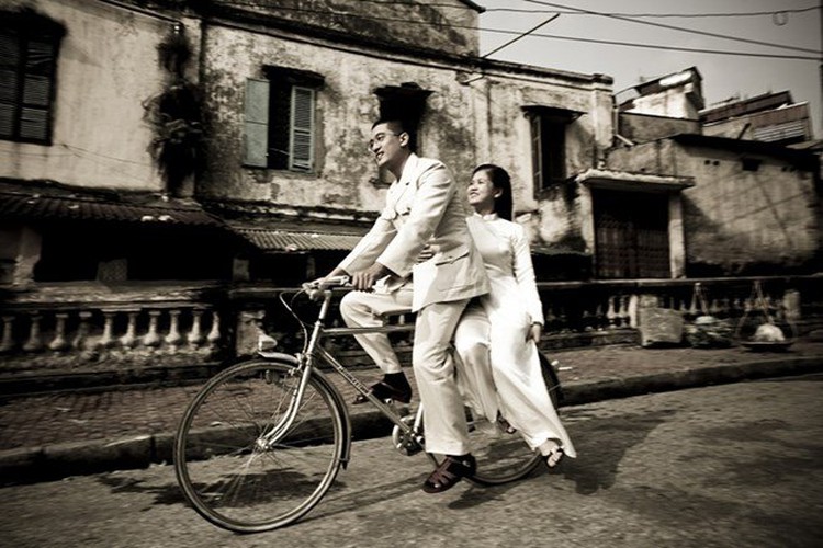 Vietnam photographer demands apology from Hanoi library for unauthorized photo use