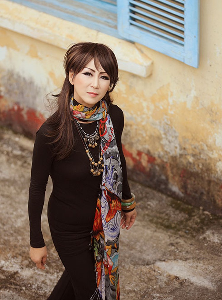 Expat Vietnamese singer to perform late husband’s songs in homeland on weekend