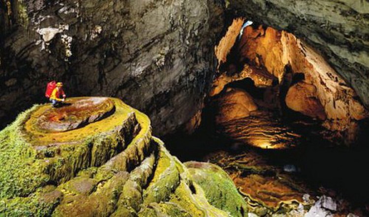 Son Doong: hard choice between mass tourism and sustainable development