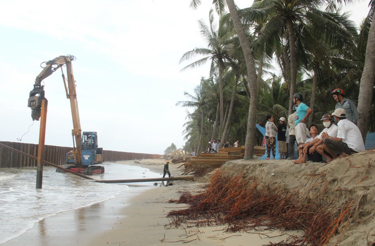 Vietnam’s Hoi An City losing beach to alarming coastal erosion