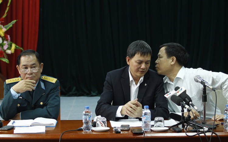 UPS failure behind blackout at Vietnam's biggest airport: official